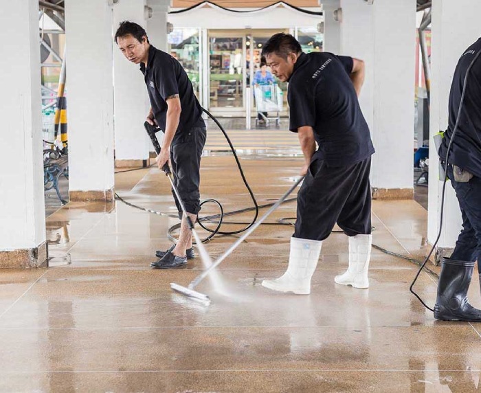 Commercial Pressure Washing